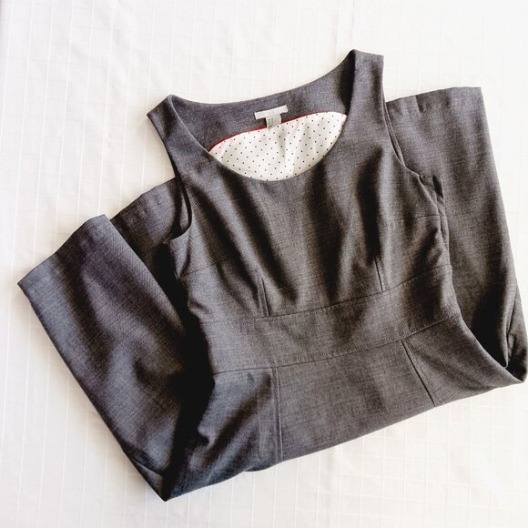 H&M Grey Fit & Flair Scoop Neck Dress Burgundy Polka Dot Lining Size 8 - Picture 8 of 14